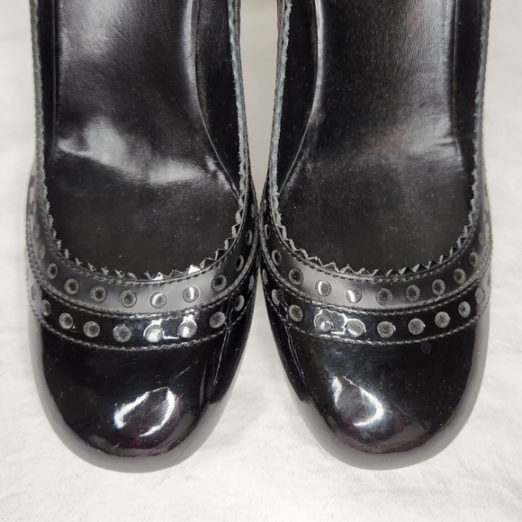Black Gucci Brogue pumps - Picture 7 of 13